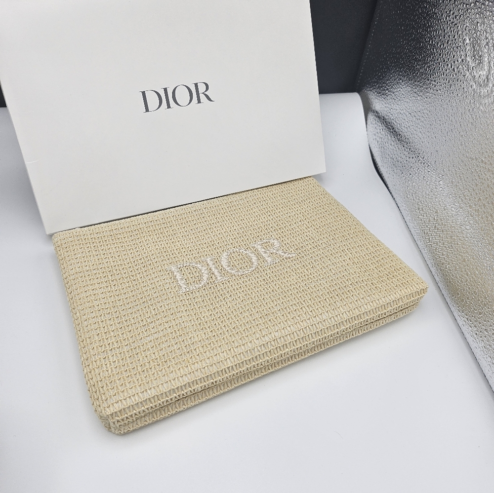 Brand new authentic Dior raffia wicker summer pouch from Dior Beauty